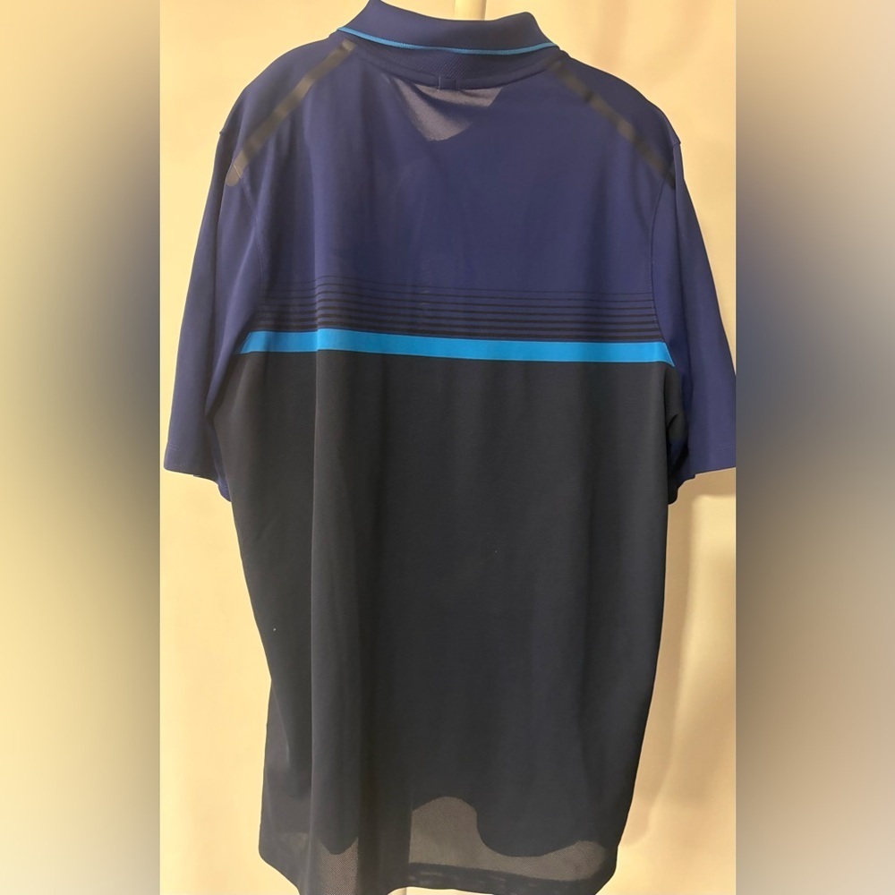 Nike Men's Navy and Blue Golf Polo Shirt - Picture 2 of 3